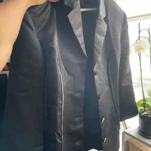 Figurskuren kavaj/blazer - Blazer från ASOS, endast använd 1 gång 