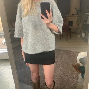 Kostymkjol - Svart tight kjol med fickor🙏🏼