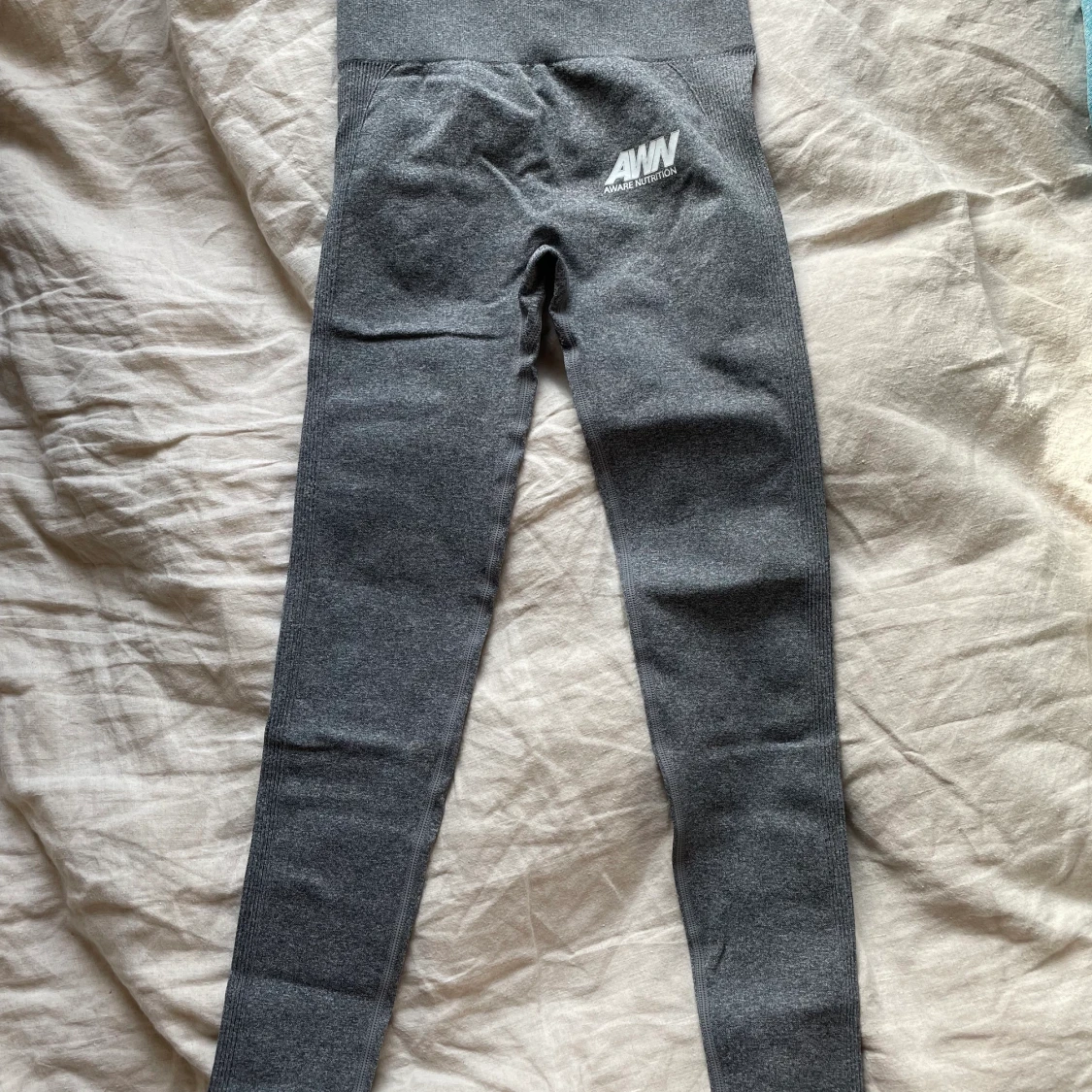 Scrunch tights aware nutrition