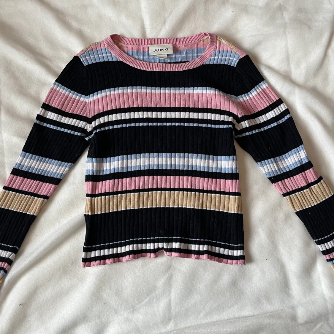 đž Tröja frĂ„n Monki đž