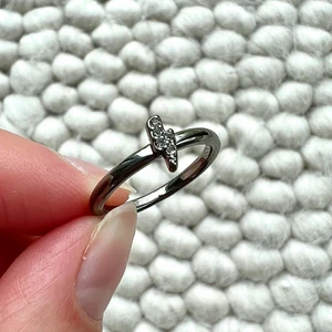 Zadig&Voltaire ring - Superfin ring från Zadig&Voltaire. Aldrig använd! Ringstorlek 52