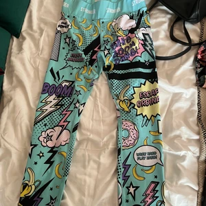 tights - super snygga träningstights, dessvärre för små för mig så knappt använda, kan därav heller inte skicka bild på, frakt tillkommer 