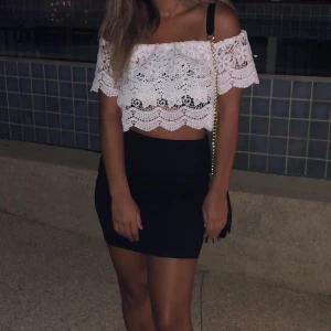 Vit tippa storlek S - Säljer min vita spetstopp. God skick. 