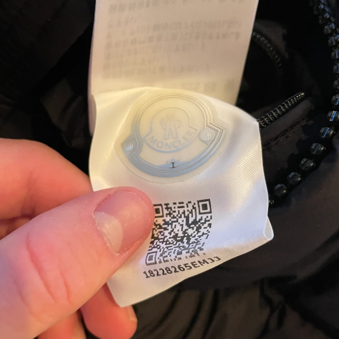 Moncler Arre size 2 - 91