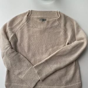 Hunkydory tröja  - Tröja från Hunkydory. Storlek 36. Använt skick. 