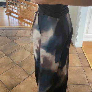 Byxor - Mönstrade byxor. Använd 2 gånger 