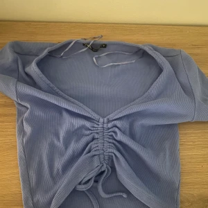 ZARA - Säljer denna jätte fina zara toppen använt typ 2-5 gånger