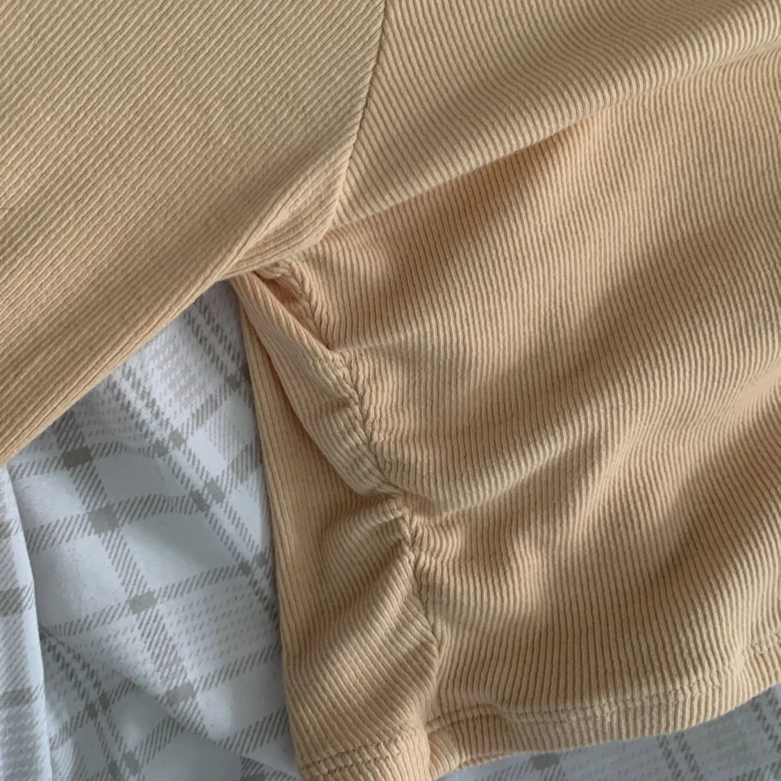 En gullig topp  - 90