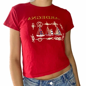 röd topp - fin röd topp! passar s