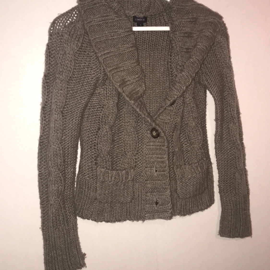 Stickad kort kofta - 90