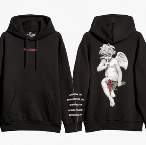 Young thug hoodie - Säljer min Young thug hoodie då jag växt ur den, lite sliten vid ena handleden (se bild). 