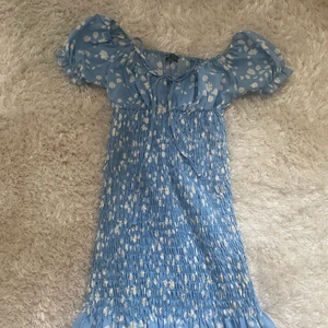 Shein  - Klänning från shein. Oanvänd. 