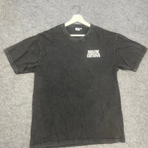 Random Bastards T-Shirt - T-Shirt från randombastards aldrig använd, aldrig tvättad storlek medim