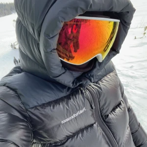 Peak performance jacka  - Säljer min använda Peak jacka i bra skick. Storlek S. 