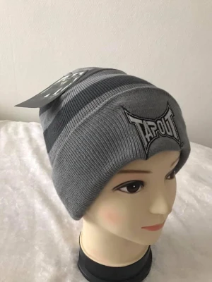 Tapout mössa  - One size 