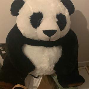 Panda gosedjur 🧸 kostade some ny 500kr frakt ligger på 66kr