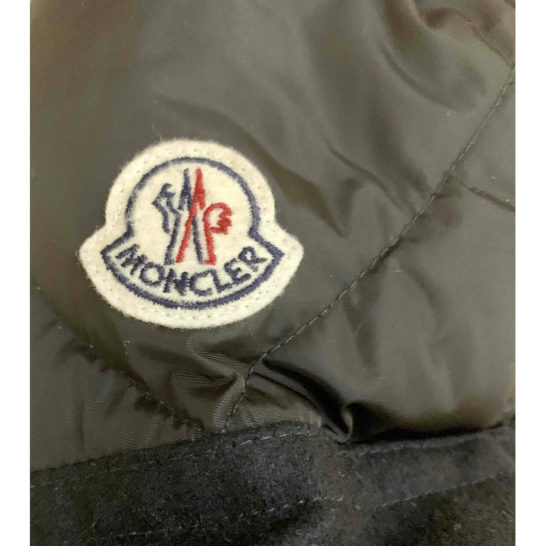 Moncler storlek S/M  - 91