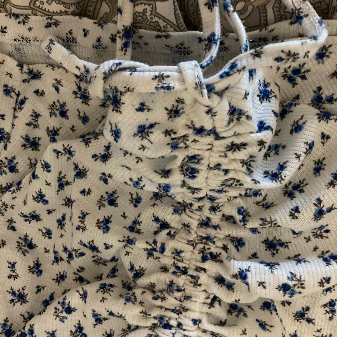 Blommig sommartopp - 91