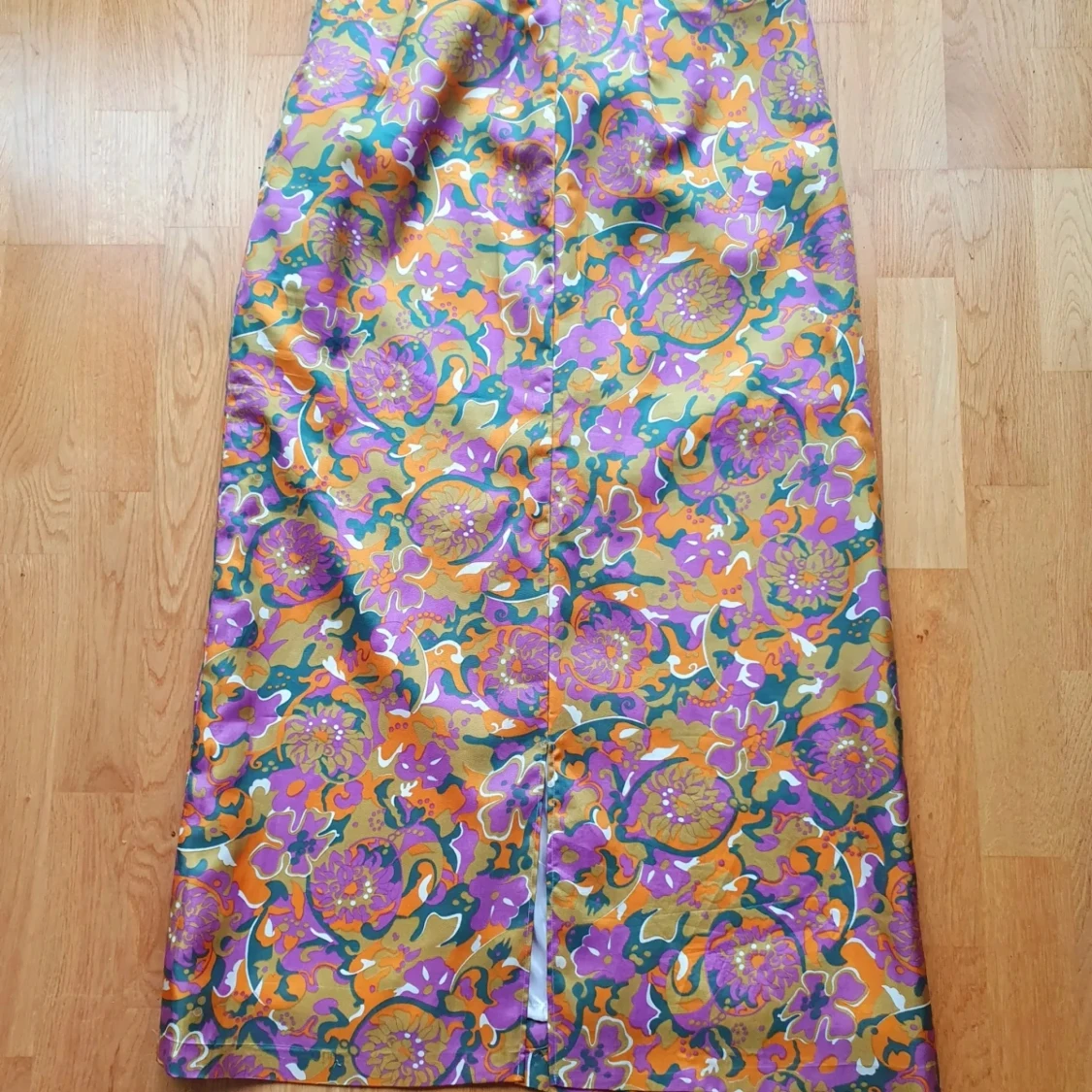 Färgstark långkjol från 70-talet!  - 90