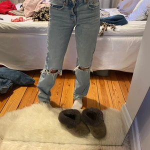 Somriga jeans från zara  - Håliga jeans 