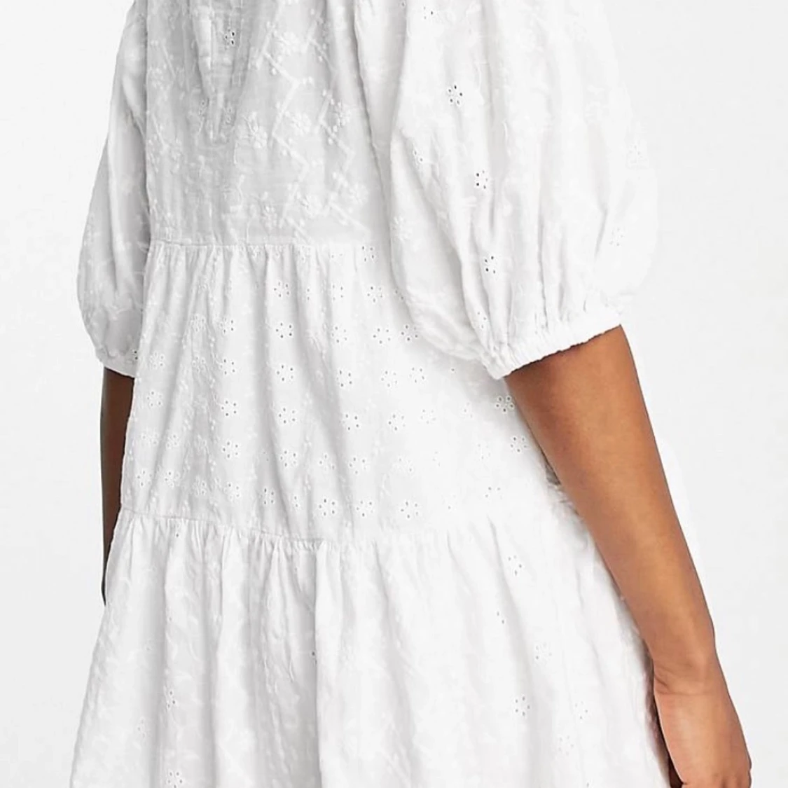 Sommar-/studentklänning från Stradivarius  - 90