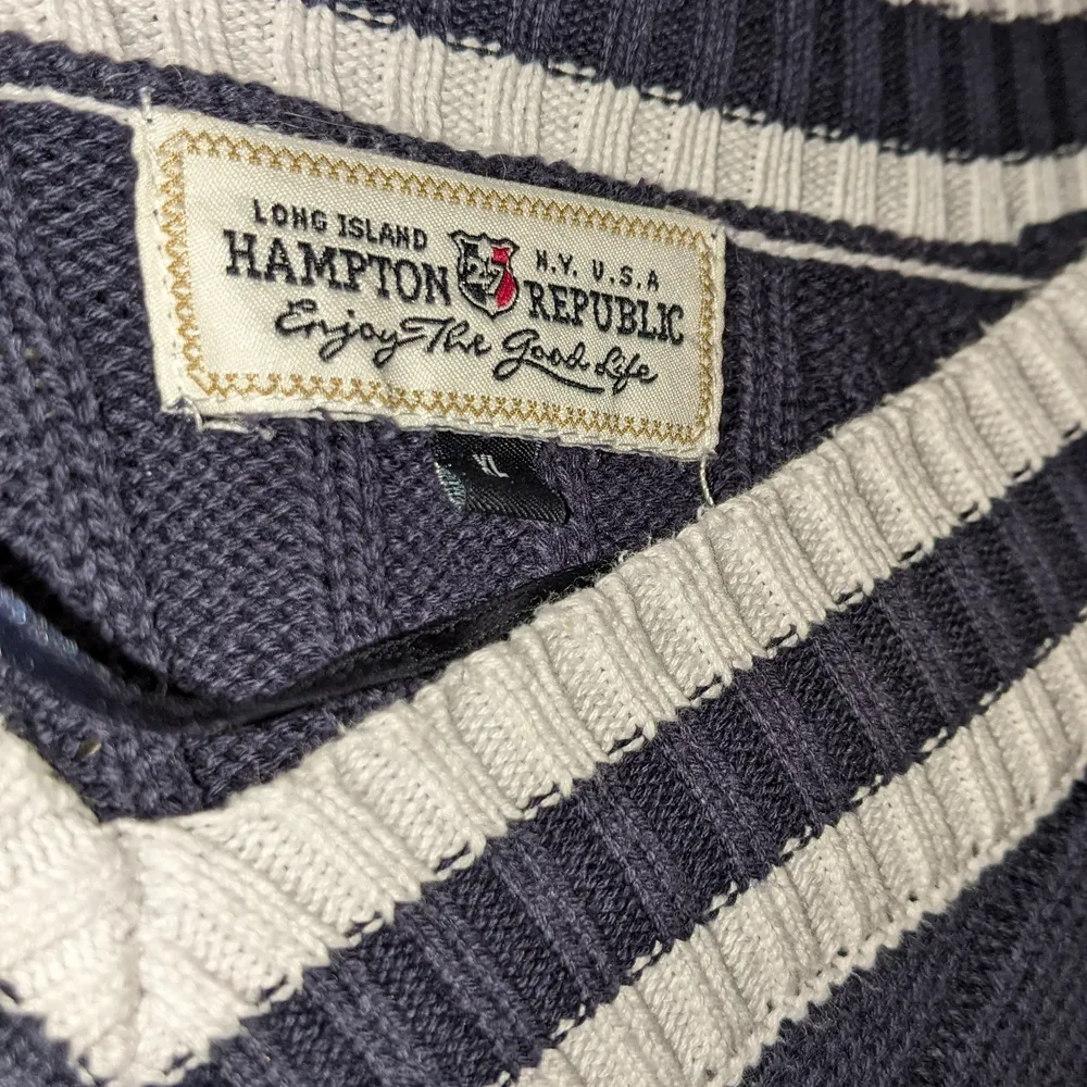 oversized tröja från Hampton Republic. passar även bra som kort klänning. mkt bra skick <3. Stickat.