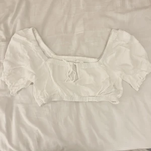 Topp☁️ - Fin blus-topp från H&M ☁️ 