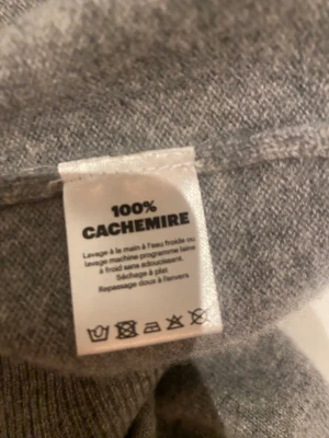 Fromfuture - Fin cashmere tröja, använd fåtal gånger, köpt för 2300, 