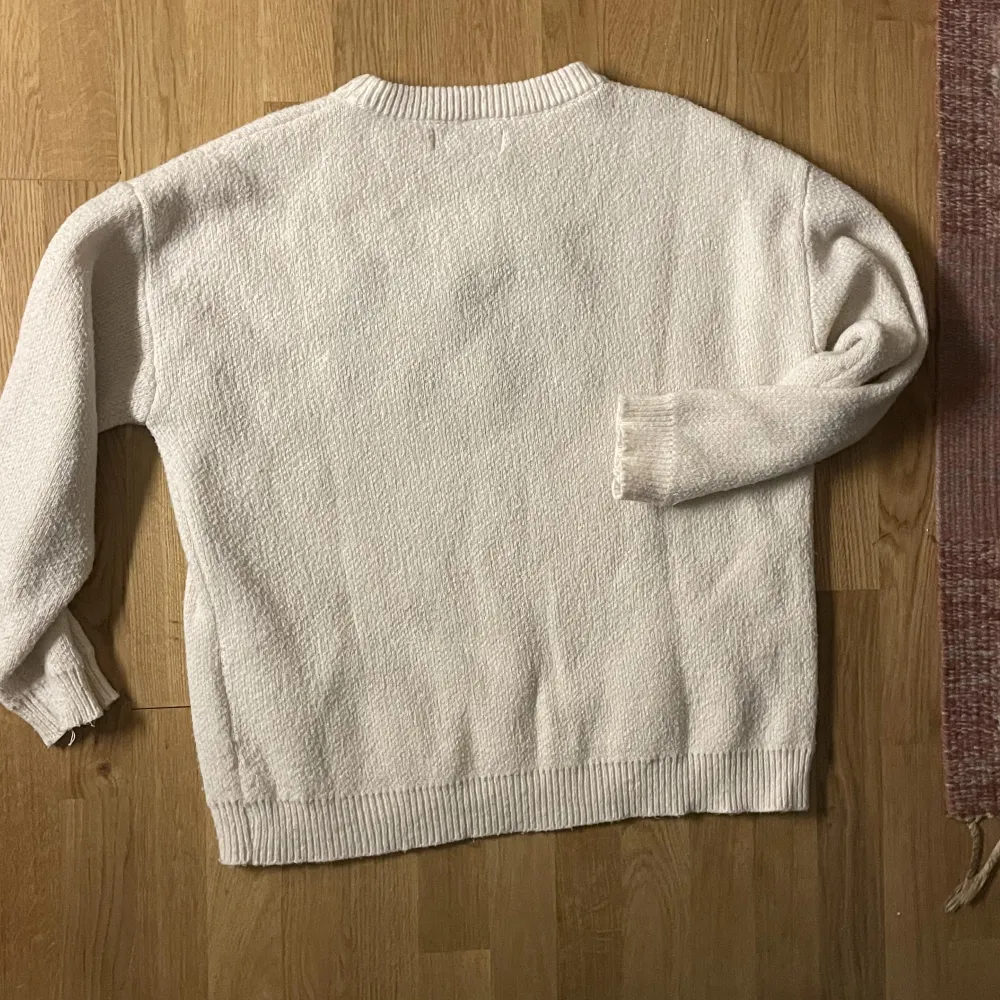 Aelfric Eden Knit Sweater.  Bra skick . Stickat.
