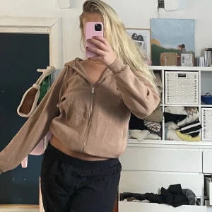 Brun kofta🤎 - Brun kofta med zip🤎oversize!