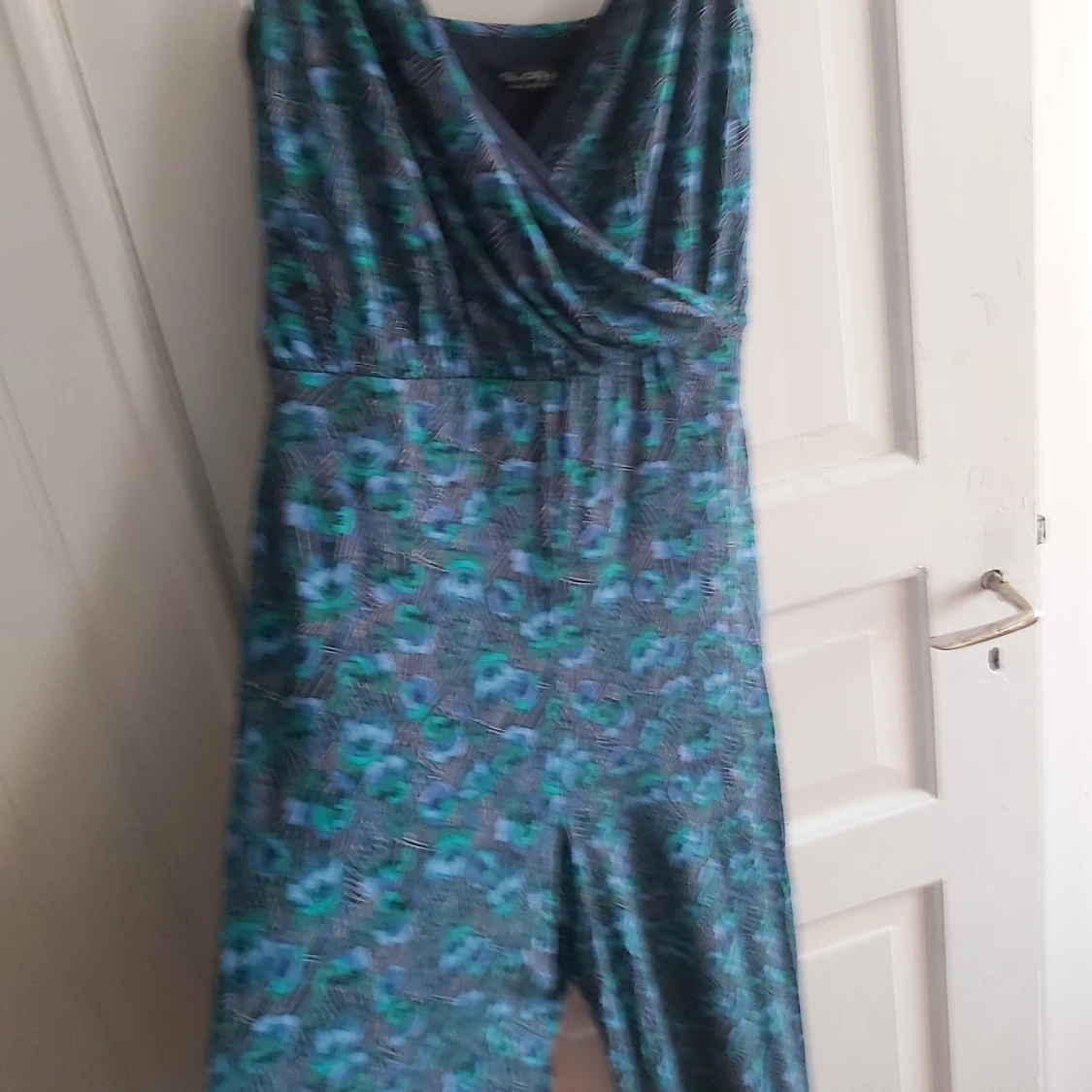 Jumpsuit i blåblommigt mönster - 91