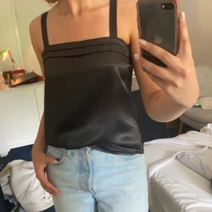 Svart fest topp - Superfin svart fest topp som inte är använd🖤🖤