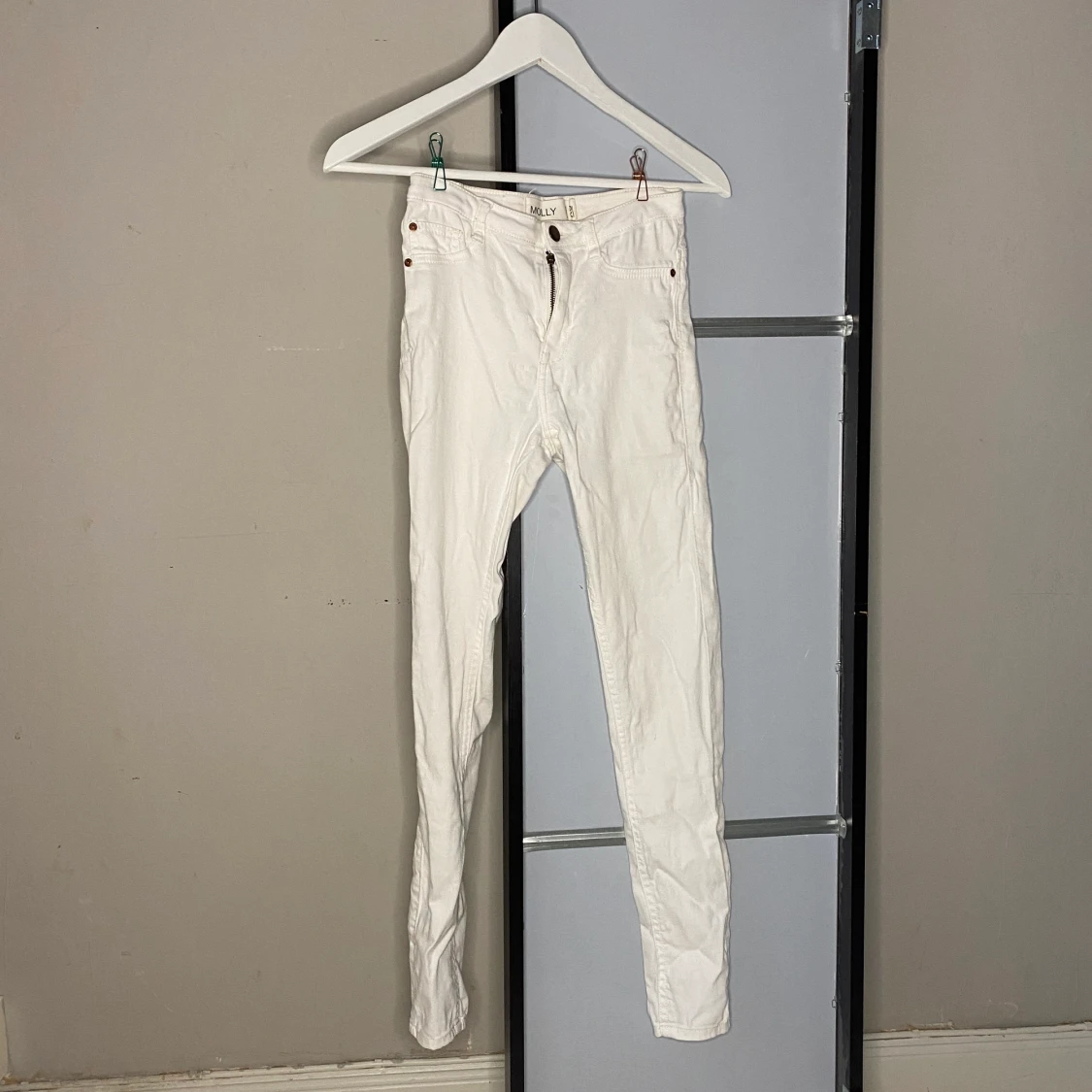 Vita lågmidjade jeans  - 90