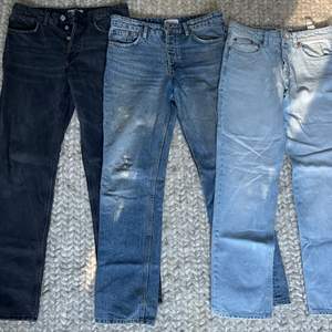 Säljer mina fina midrise jeans från Zara då det inte riktigt passar längre.  Alla är i strl 38 och säljer dom för 150kr/st!  DE SVARTA ÄR SÅLDA!! 
