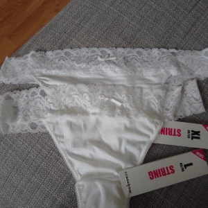 Crossbow string  - Ny string trossa.  