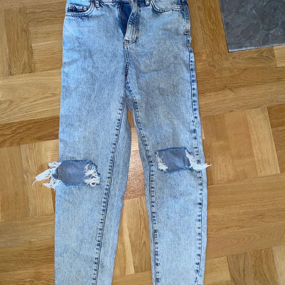 Superfina sparsamt använda Gina tricot jeans . Jeans & Byxor.