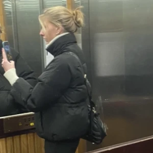 Dunjacka  - Fint skick knappt använd (Obs! Kolla mina andra annonser, allt under 150kr!)