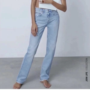Zara jeans - Hej säljer dessa jeansen från zara då dom inte kommer till användning. Bilderna är lånade så skriv privat för mer information💞