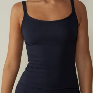 Intemissmi topp - Använt 1 gång köparen står för frakten