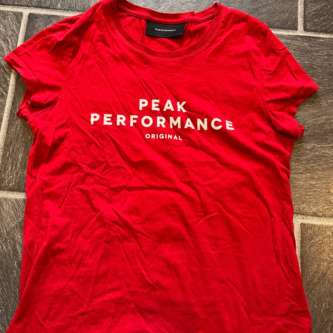 peak performance t-shirt, röd  - 90