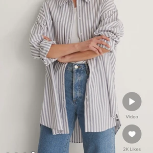 Storlek XS - Skjorta sz XS( men skjorta lika stor som på bilder)