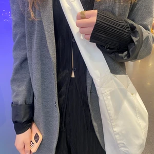 RagBag UF - Helt återvunnen och hållbar , tygväska! Med en  trendig och unik touch! Tillkommer i flera färger och modeller. Vi möter upp i göteborg , samt fraktar till hela Sverige. (Frakt kostnad tillkommer. 