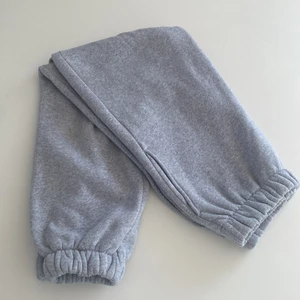 brandy melville mjukis  - suppeeer sköna och fina brandy melville mjukisbyxor! med fickor! 