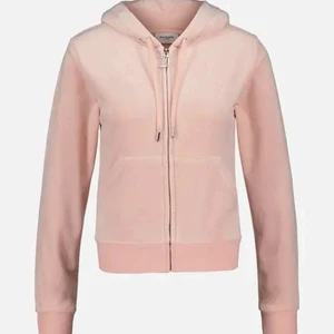 Juicy kofta - Säljer min ljusrosa juicy kofta då jag sålde byxorna så haf ingen använding för koftan!💞 