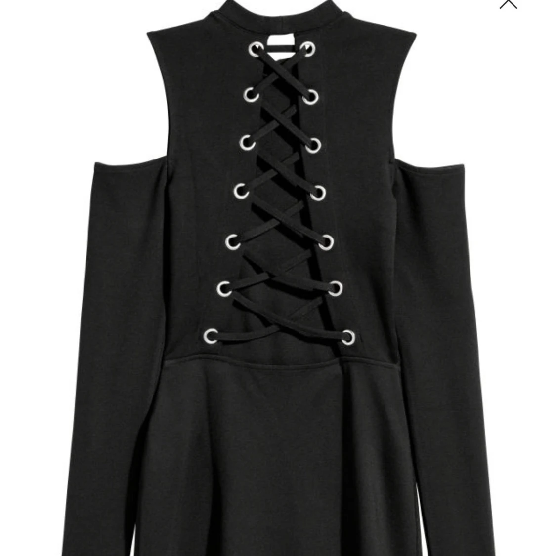 Svart figurnära klänning med knuten rygg - 91