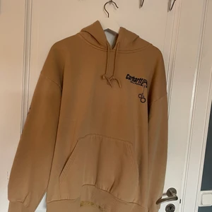 Carhartt Hoodie - Helt ny, aldrig använd. Lite oversize