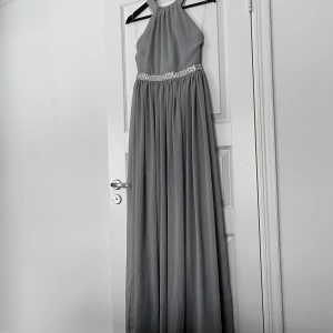 Balklänning - Balklänning, använd 1 gång 