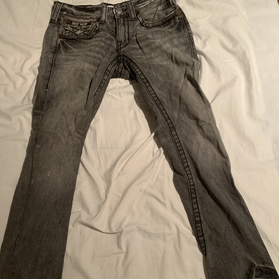 true religions - 90