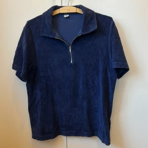 Arket frotté tröja - Snygg frotté tröja från arket, knappt använd. Storlek M