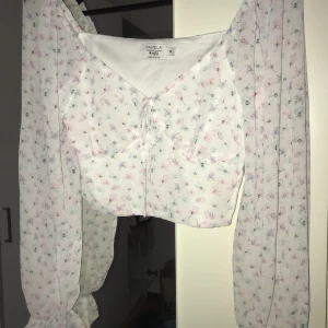 Blus från Nakd  - 🧚🏼‍♀️🍬💗helt nytt 